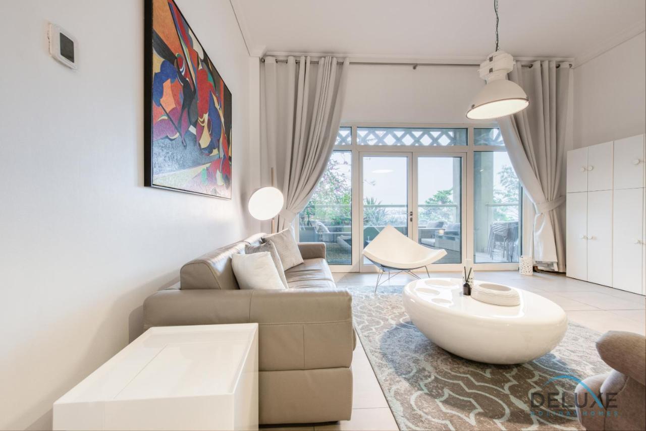 Lively 1 Bedroom At Al Nabat Shoreline 8 Palm Jumeirah By Deluxe Holiday Homes Dubái Exterior foto